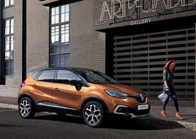 <p>Ekim ayında hurda teşviki ile Clio HB 72 bin 900TL’den, Megane Sedan ise 99 bin 500TL’den başlayan fiyatlarla bayilerde yerini almış durumda.</p>
<p> </p>