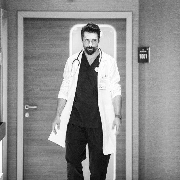 <p>Yayınlandığı günden itibaren reytingleri alt üst eden Mucize Doktor dizisinde yer alan oyuncu Tuna'dan karakteri ile ilgili yeni paylaşım geldi. </p>