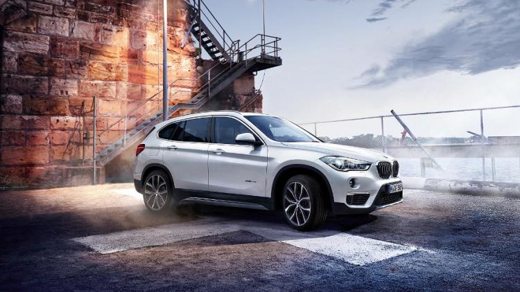 <p>BMW X1</p>

<p><strong>587</strong></p>
