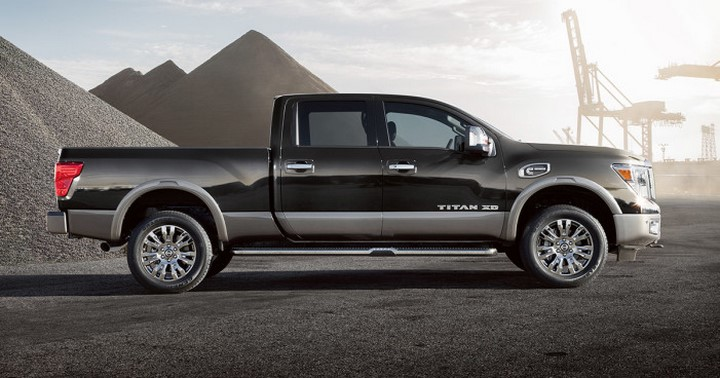 <p><strong>8. Nissan Titan XD</strong></p>

<p>Cummins dizel motorları demek sağlamlık, güvenilirlik ve dayanıklılık demektir. İşte Nissan Titan XD de tam da bunları sunuyor. 5,6L V8 petrol motoru standart olarak geliyor ve bu da yüz binlerce kilometre boyunca işini görecek motor ama hiçbir şeyden endişen kalmasın istiyorsan, en iyisi Cummins 5,0L turbo dizel V8 motorunu seç.</p>
