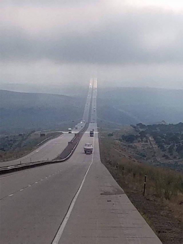 <p>Wyoming I-80'deki uçsuz bucaksız yol.</p>
