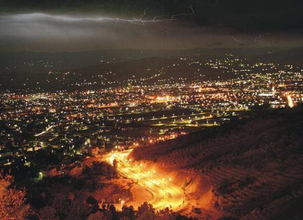 <p><strong>ELAZIĞ</strong><br />
<br />
574.304 kişi.<br />
</p>
