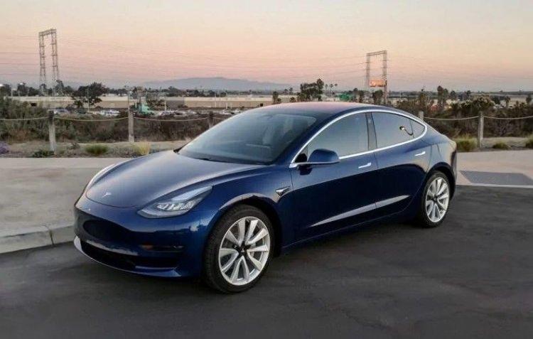 <p>29. Tesla Model 3</p>

<p>&nbsp;</p>
