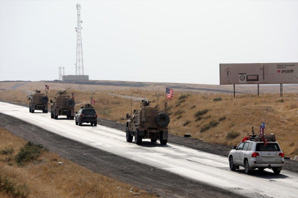 <p>Askeri birliklerin, ABD'nin Enbar'daki Ayn'ul Esed ile Uluslararası Erbil Havalimanı üslerine gitmesi bekleniyor.</p>

<p> </p>

