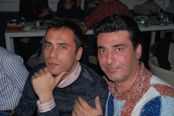 <p><strong>Dizi 2012 yılında final yaptıktan sonra Öğretmen Kemal olarak devam etti. Ünlü oyuncu da bu dizide konuk oyuncu oldu. </strong></p>
