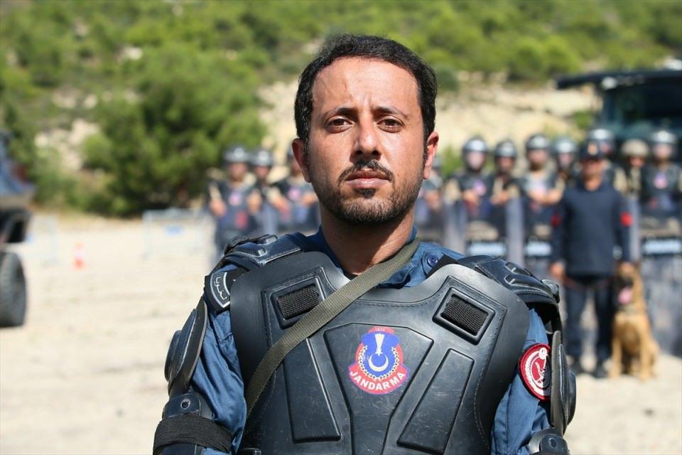 <p>Katar İç Güvenlik Komutanlığı birimleri bu sayede ülkelerine donanımlı bir şekilde dönecek olmanın mutluluğunu yaşadı.</p>
<p> </p>