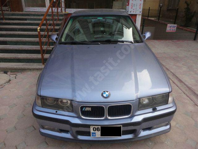 <p><strong>BMW 3.20: 1994 model</strong></p>
