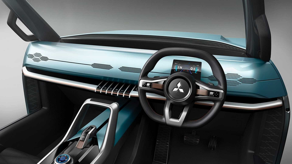 <p>Gaz tribünü parçası ayrıca bir PHEV sistem ile birlikte çalışıyor.</p>