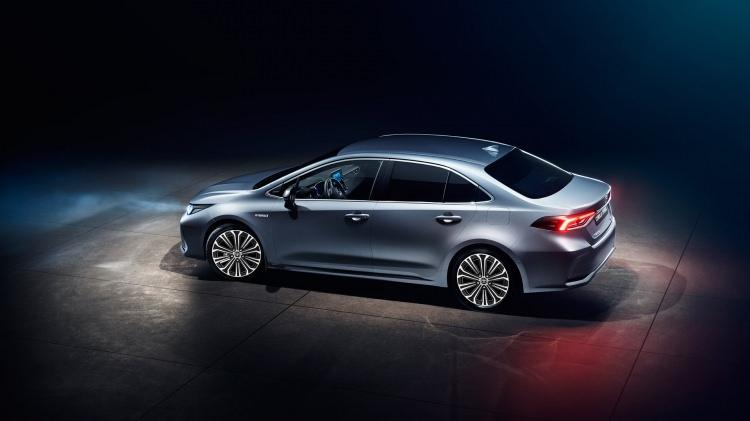 <p>4 bin 234<br />
<br />
Toyota</p>
