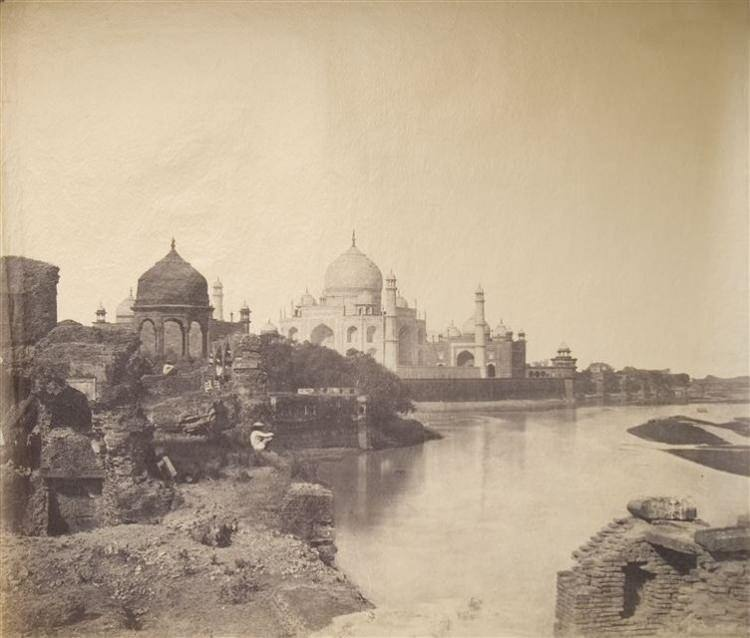 <p>Taj Mahal'in bilinen ilk fotoğrafı, 1850-1860 lı yıllar</p>
<p> </p>