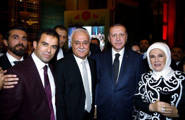 <p>Nihat Hatipoğlu</p>
