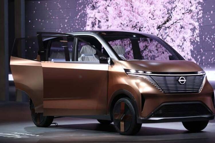 <p>Suzuki marka bir hibrit bisiklete sahip olduğunu ve bisikletin yeni modelini görmek için fuara geldiğini kaydeden Tomoharu Okazaki (21) ise, "Ayrıca off road meraklısıyım ve araçları görmeye geldim. Şimdi öğrenci olduğum için param olmasa da ileride bu araçlardan birine sahip olmak istiyorum" dedi.</p>
<p> </p>