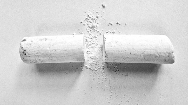 <p>Tebeşir</p>

<p> </p>
