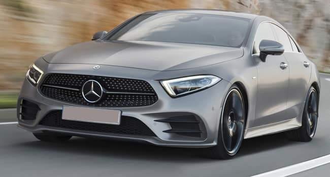 <p>7 bin 527 Mercedes-Benz</p>