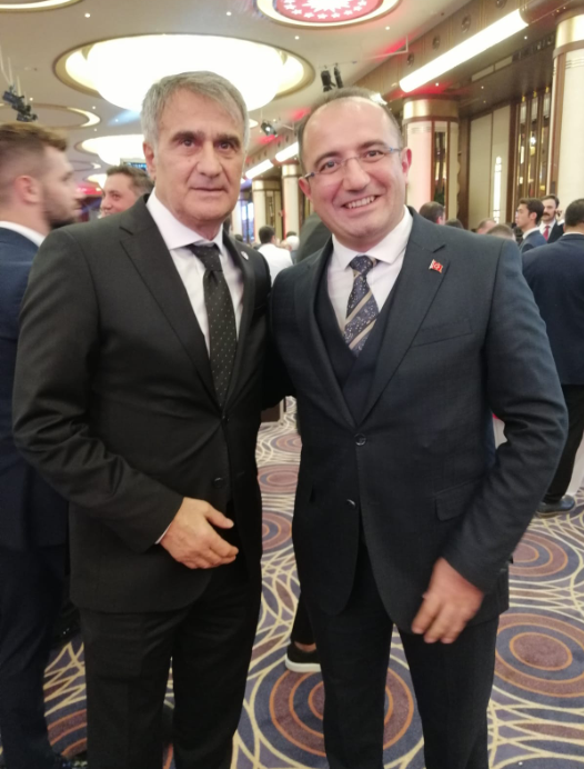 <p>Şenol Güneş</p>
