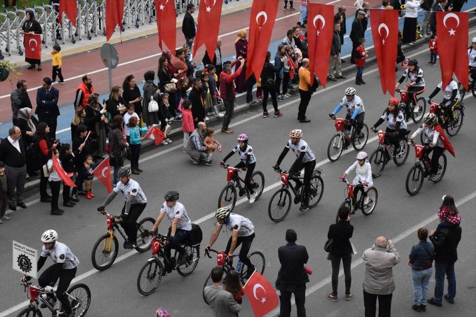 <p>Ordu'da, 29 Ekim Cumhuriyet Bayramı, d&uuml;zenlenen t&ouml;renle kutlandı.</p>

<p>&nbsp;</p>
