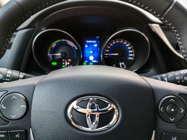 <p>Toyota Corolla – Toyota C-HR</p>

<p>50 bin lira kredi</p>

<p>Yüzde 0.69 faiz</p>
