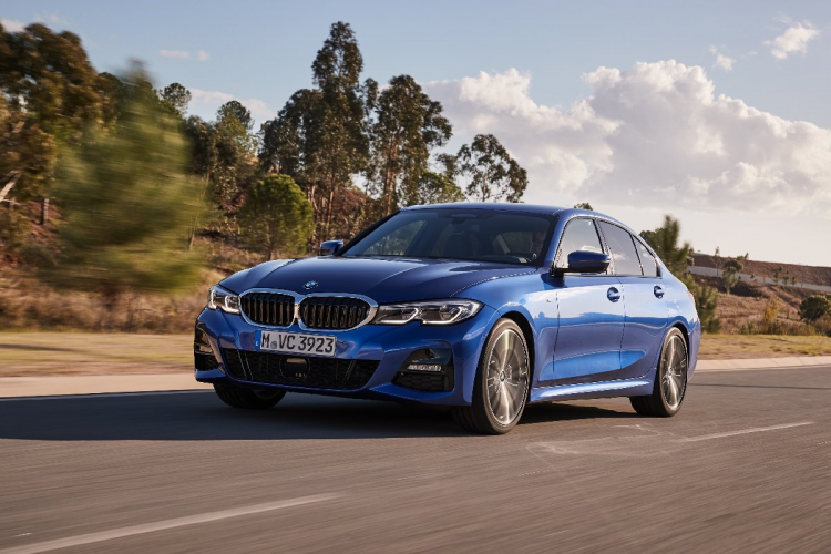 <p>Ayrıca, Yeni BMW 3 Serisi ve BMW X2 modelleri 100.000 TL'ye %0,79 faiz, BMW 5 Serisi 200.000 TL'ye %0,79 faiz, Yeni BMW X1 120.000 TL'ye %0,49 faiz ve BMW 4 Serisi modelleri 100.000 TL'ye %0 faiz avantajıyla Borusan Otomotiv Yetkili Satıcıları'nda BMW tutkunlarını bekliyor.</p>

<p>​</p>
