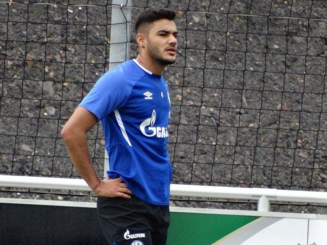 <p>Ozan bu sezon ilk kez 11'de görev alırken performansıyla büyük alkış aldı.</p>
<p> </p>