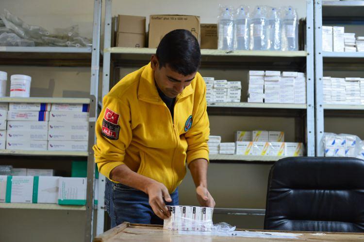 <p>Barış Pınarı Harekatı ile terörden arındırılan Rasulayn'da terör örgütünün büyük zarar verdiği hastane, Sağlık Bakanlığının girişimleri sonucu şifa dağıtmaya başladı.</p>
