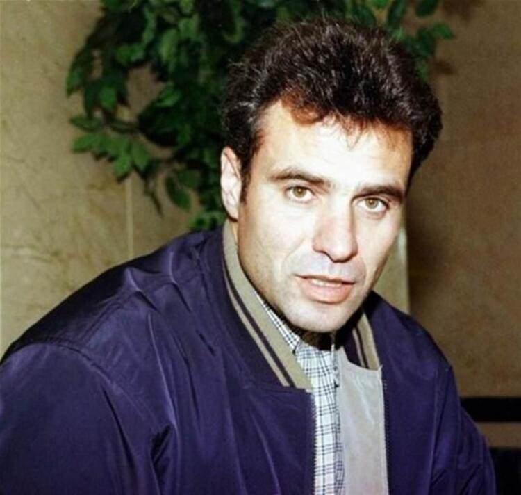 <p><strong>ERSUN YANAL</strong></p>

<p> </p>
