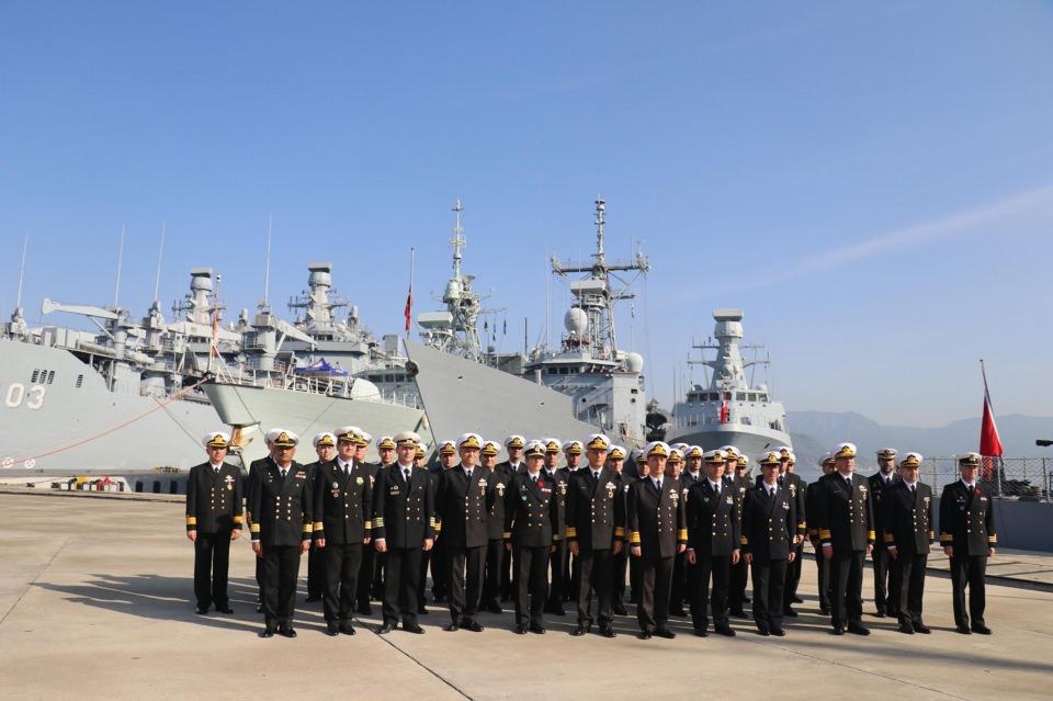 <p>Kanada Hükümeti Deniz Kuvvetleri Komutanı ve NATO Deniz Kuvvetleri 2. Grup Komutanı Josee Kurtz, "Kanada Deniz Kuvvetleri olarak 2019 Doğu Akdeniz tatbikatı için Aksaz Marmaris’e geldik. Tatbikata 5 gemi ile katılıyoruz. Türk ordusunun tatbikatı çok büyük biz de bu tatbikatta olmaktan gururluyuz" dedi.</p>

<p> </p>
