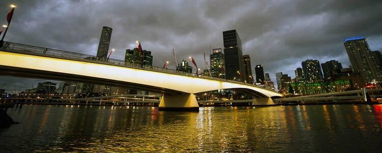 <p>7- Brisbane</p>

<p>Ülke: Avustralya</p>
