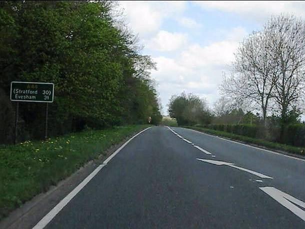 <p>A44, İngiltere</p>
<p> </p>
