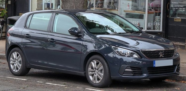 <p><span style="color:#FFD700"><strong>Peugeot yeni 308 1.6 HDi (92 hp):</strong></span><br />
<br />
Motor hacmi 1401-1600 cm3'den oluşuyor ve yakıt türü dizeldir. Ortalama yakıt tüketimi 3.6lt/100 </p>