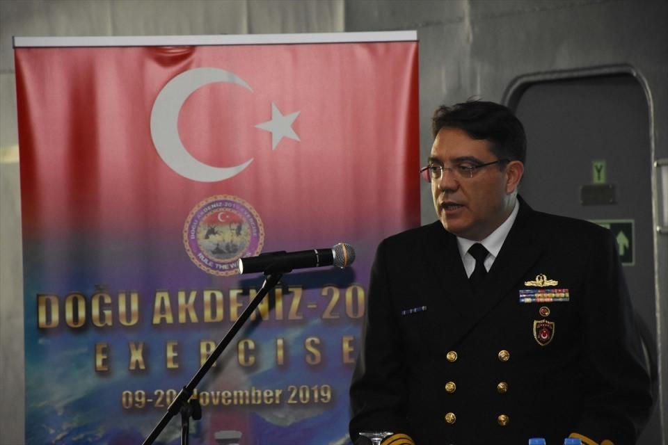 <p>Deniz Kuvvetleri Harekat Başkanı Tümamiral Yankı Bağcıoğlu tatbikat tanıtımını anlattı.</p>
<p> </p>