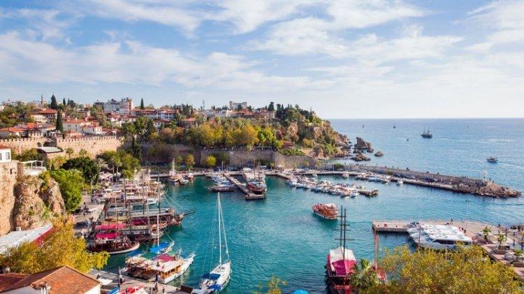<p>Antalya-Katılım Durumu %121 Hedeflenen Fidan: 200.035 Sahiplenilen Fidan: 242.192</p>
