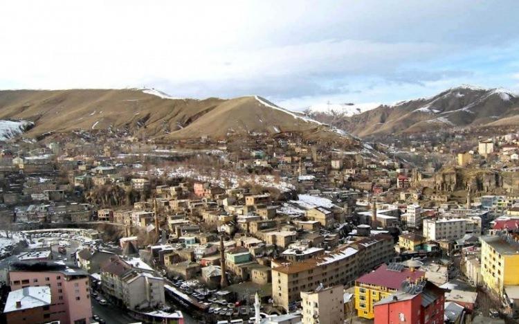 <p>Bitlis-Katılım Durumu %139 Hedeflenen Fidan: 60.000 Sahiplenilen Fidan: 83.581</p>
