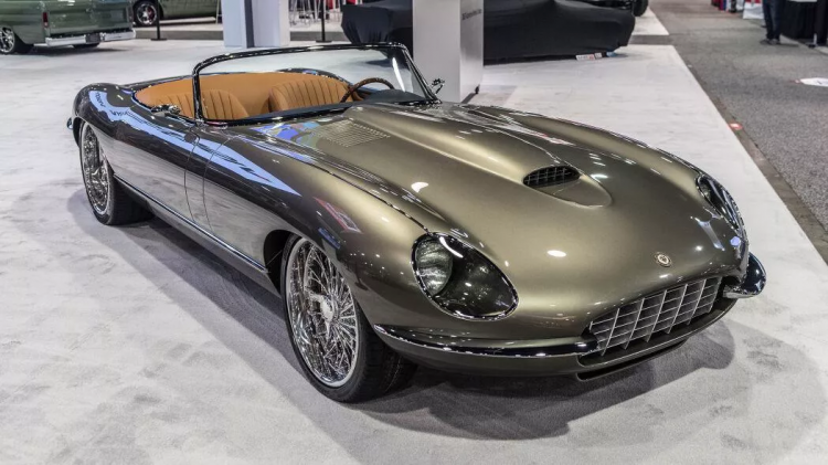 <p>1974 <strong>Foose Jaguar</strong> E- Type</p>
