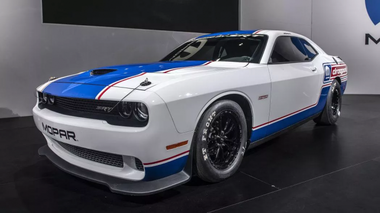 <p><strong>2020 Dodge Challenger Drag Pak</strong></p>