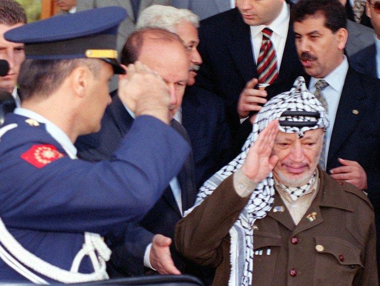 <p>5 Ağustos 2000'de Filistin Devlet Başkanı Yaser Arafat resmi ziyaret için Ankara'ya geldi. </p>