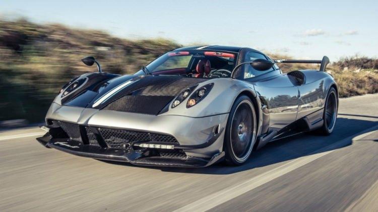 <p><strong>Pagani Huayra BC: </strong></p>
<p>2.6 Milyon Dolar</p>