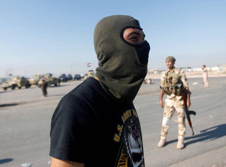 <p>Reuters ülkedeki güçlü bir siyasi partinin, Abdülmehdi'den desteğini çekmeye hazırlandığı sırada, İran Devrim Muhafızları'ndan bir generalin katıldığı Bağdat'taki gizli bir toplantının ardından bu fikirden vazgeçtiğini duyurmuştu.</p>
<p> </p>