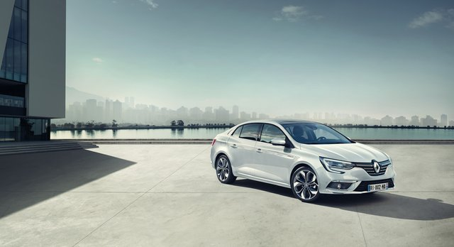 <p><strong>RENAULT</strong></p>
<p>Renault, Kasım ayında Clio HB, Clio Sport Tourer ve Megan Sedan modellerine özel faiz oranları sunduğunu bildirdi.</p>