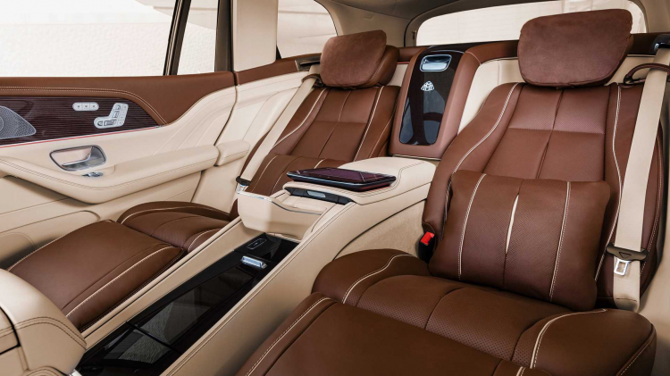 <p>Bu sistem ufak bir elektrik motoru şeklinde. Böyle ufak elektrik motorlarından destek alan araç motorlarına da "mild hybrid" yani "hafif hibrit" deniyor.</p>