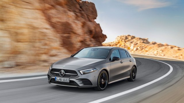 <p>E-Serisi Sedan alımlarında Mercedes-Benz Kasko tercih edilmesi halinde 225 bin 500 TL’ye 12 ay yüzde 0.99 faiz, 24 ay yüzde 1.09 faiz, 36 aya ise yüzde 1.19 faiz oranı sunuluyor. </p>
<p> </p>
