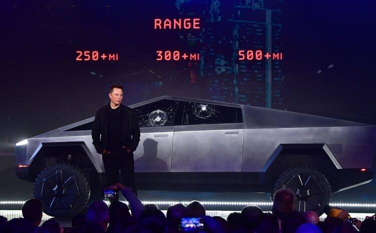 <p>Elon Musk, ABD’de en çok satan araçlar arasında pick-up'ların yer aldığını ve sürdürülebilir enerji için elektrikli pick-up'ların çözüm olabileceğini belirtti.</p>

<p> </p>
