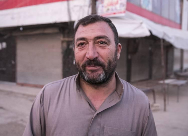 <p><span style="color:#FFD700"><strong>'HER GÜN DAHA İYİYE GİDİYOR'</strong></span></p>
<p>Afrin kent merkezinde esnaf Ali Hamro, daha önce güvensizlik nedeniyle işyerlerinin çalışmadığını belirterek, “Harekât sonrasında bölge her gün daha iyiye gidiyor” dedi. </p>