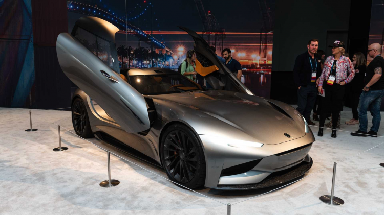 <p>Karma, SC2 elektrikli coupe konsepti</p>
