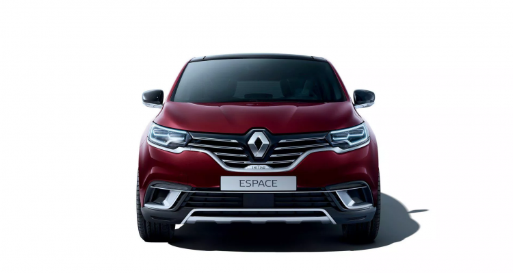 <p>2020 Renault Espace’in özellikleri arasında <strong>dört tekerlekten yönlendirme sistemi</strong> de bulunuyor. Bu sistem sayesinde arka tekerlekler 50 km/s hıza kadar ön tekerleklerin zıt yönünde dönerek aracın dönüş çapını azaltıyor. </p>
