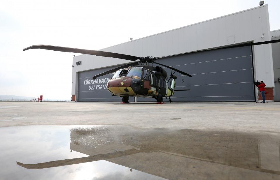 <p><strong> "2020 zorlu ve yoğun geçecek"</strong></p>
<p>Yıllıkçı, helikopterin 1980'den bu yana Türkiye'de güvenlik güçleri tarafından başarıyla kullanıldığını ve halen 140 helikopterin envanterde yer aldığını aktardı.</p>
