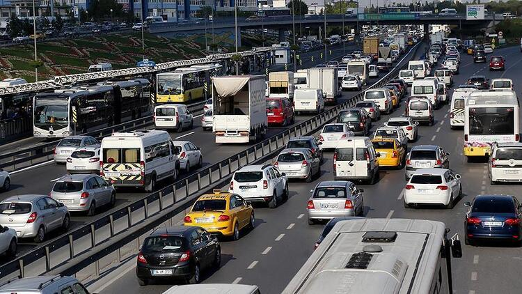 <p>İstanbul'da 684 sürücü ve aracına işlem yapıldı.</p>
<p> </p>