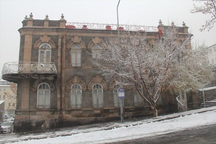 <p>KARS</p>
