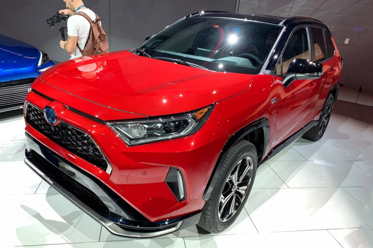 <p><strong>Toyota RAV4 Prime</strong></p>
