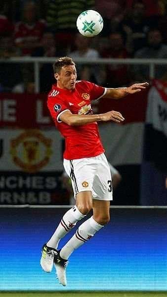 <p>Nemanja Matic - Manchester United </p>