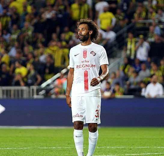 <p>Nazım Sangare - Antalyaspor </p>
